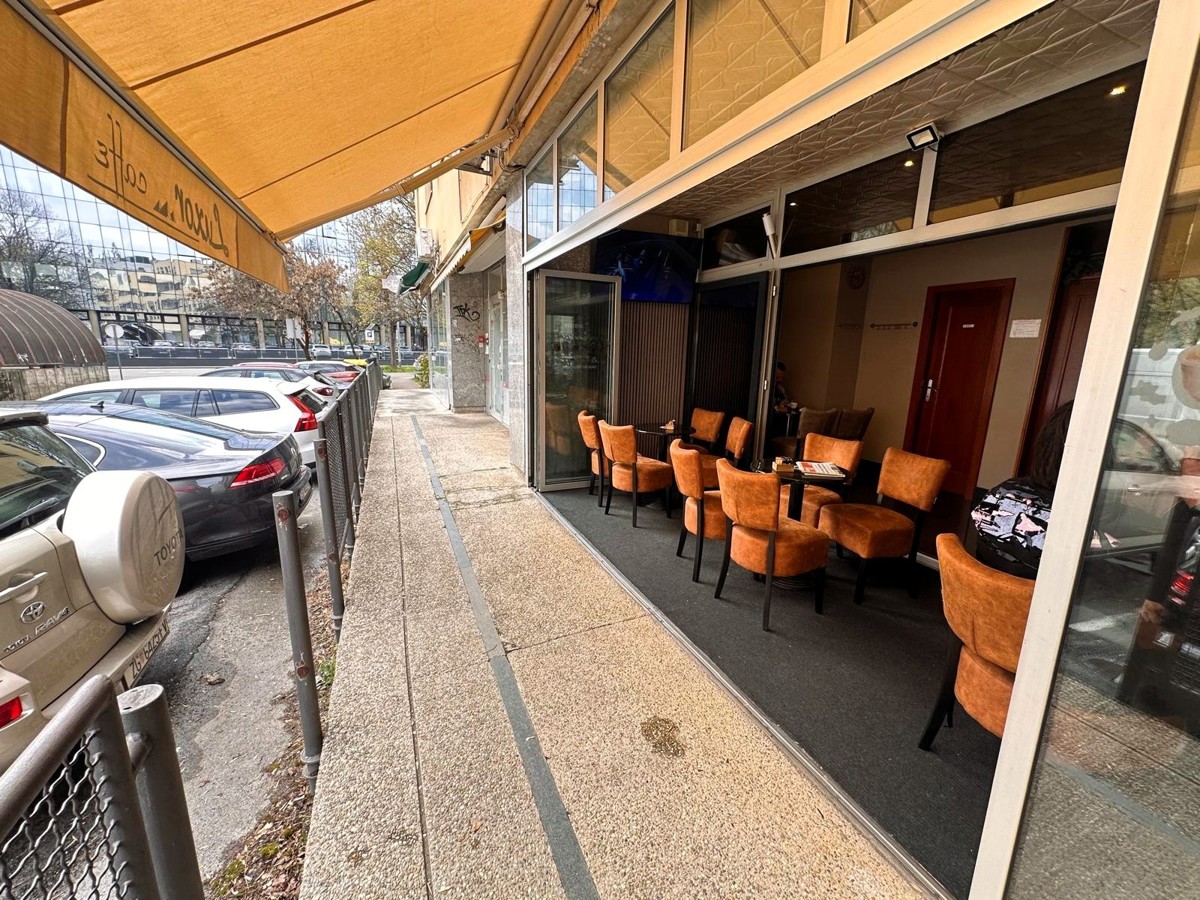 Kavarna v Trnju pripravljena za obratovanje – odlična mikrolokacija in terasa