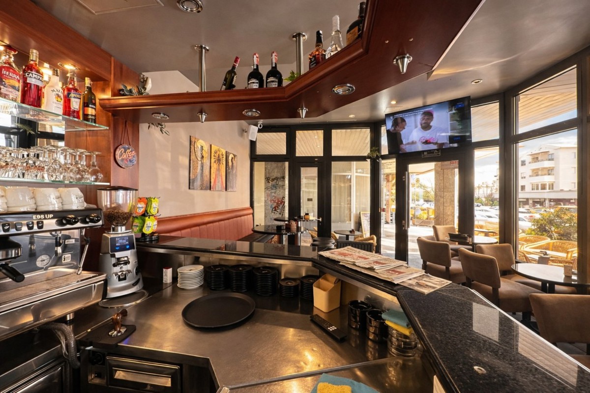 Kavarna v Trnju pripravljena za obratovanje – odlična mikrolokacija in terasa