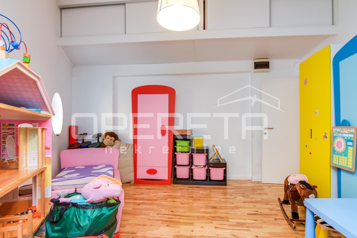 Prodaja, Hiša, Centar, Vinogradska , Samostojeća, 204m2