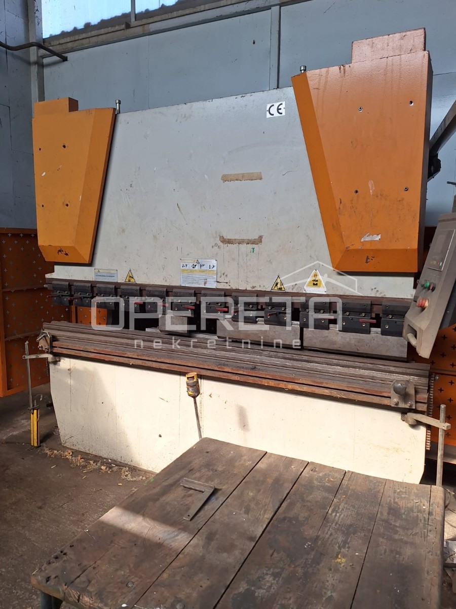 Prodaja, Hala-Skladište, Belišće, Gospodarska zona, 747m2