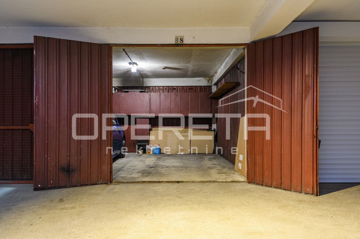 Prodaja, Garaža, Sopot, Avenija dubrovnik 30, 12m2