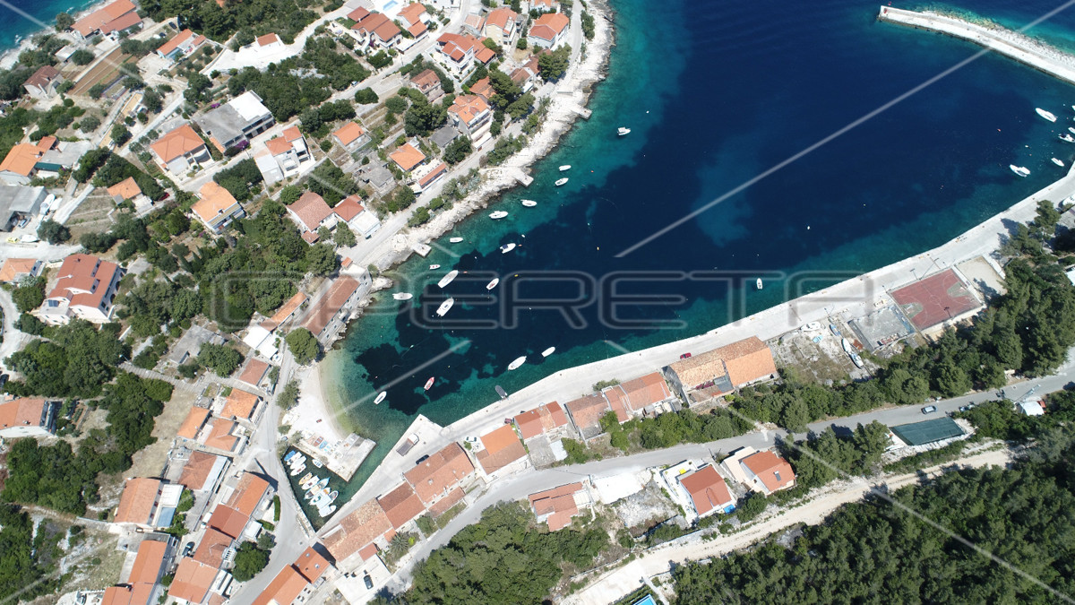 Gradbeno zemljišče s pogledom na morje, 420 m2, Prigradica