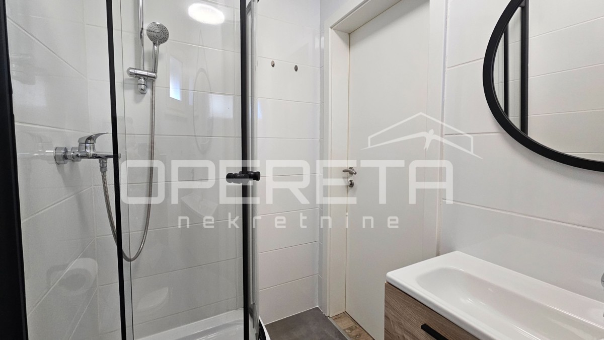 Vir – Samostojna hiša s štirimi moderno urejenimi apartmaji, 170 m²