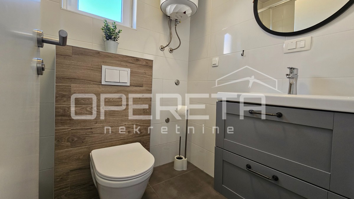 Vir – Samostojna hiša s štirimi moderno urejenimi apartmaji, 170 m²