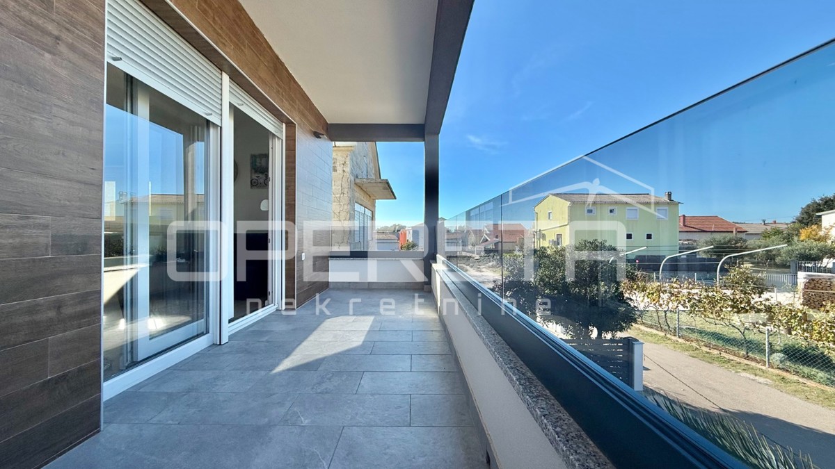 Vir – Samostojna hiša s štirimi moderno urejenimi apartmaji, 170 m²