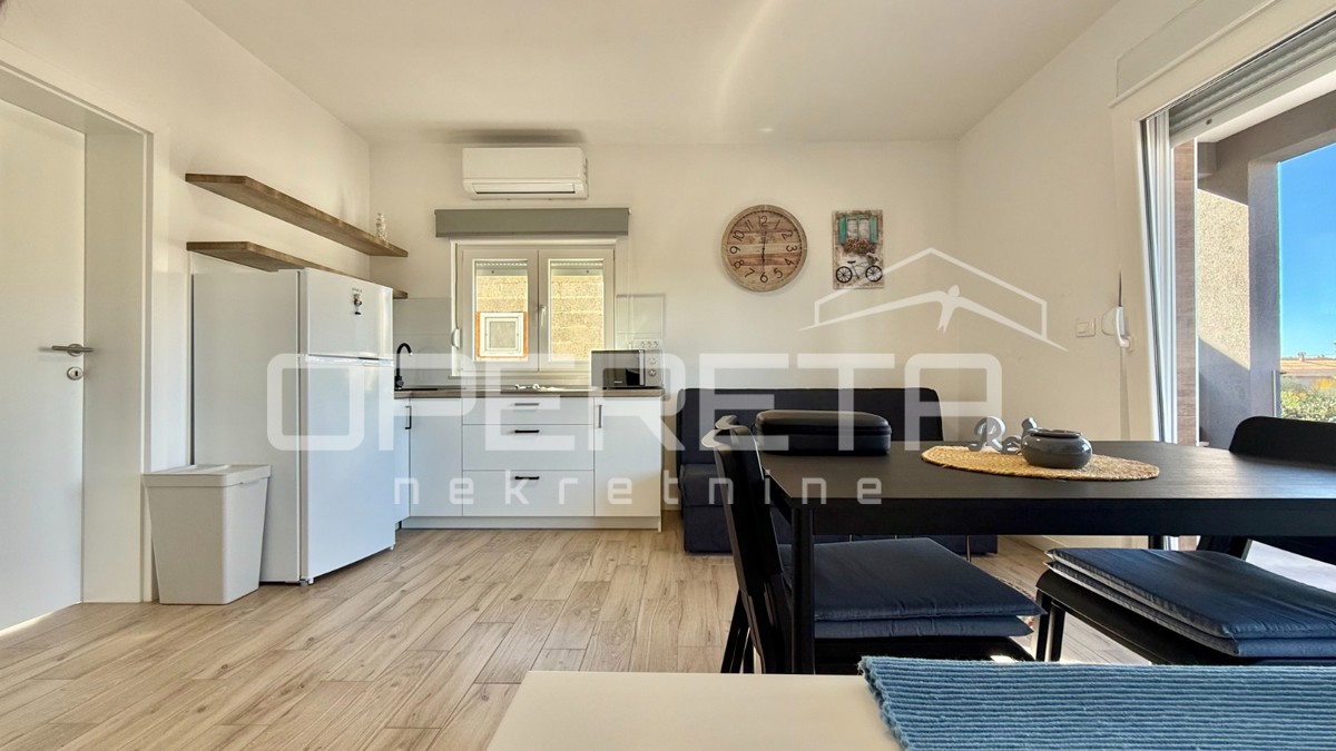 Vir – Samostojna hiša s štirimi moderno urejenimi apartmaji, 170 m²