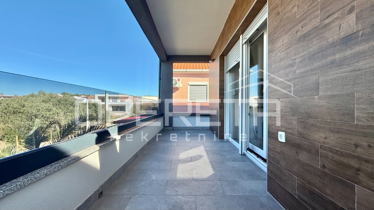 Vir – Samostojna hiša s štirimi moderno urejenimi apartmaji, 170 m²