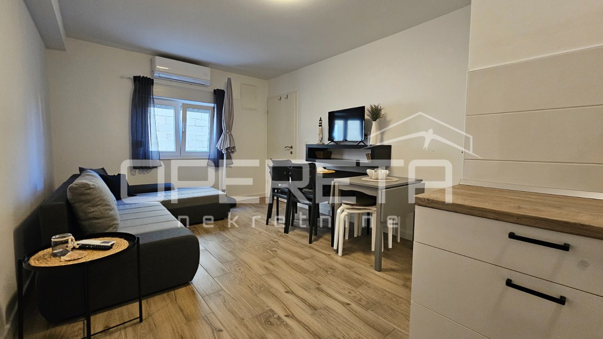 Vir – Samostojna hiša s štirimi moderno urejenimi apartmaji, 170 m²