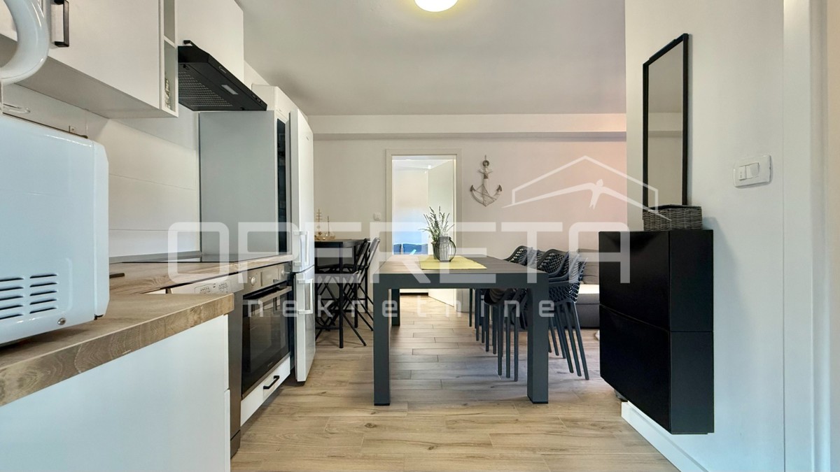 Vir – Samostojna hiša s štirimi moderno urejenimi apartmaji, 170 m²