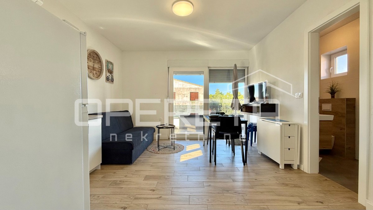 Vir – Samostojna hiša s štirimi moderno urejenimi apartmaji, 170 m²