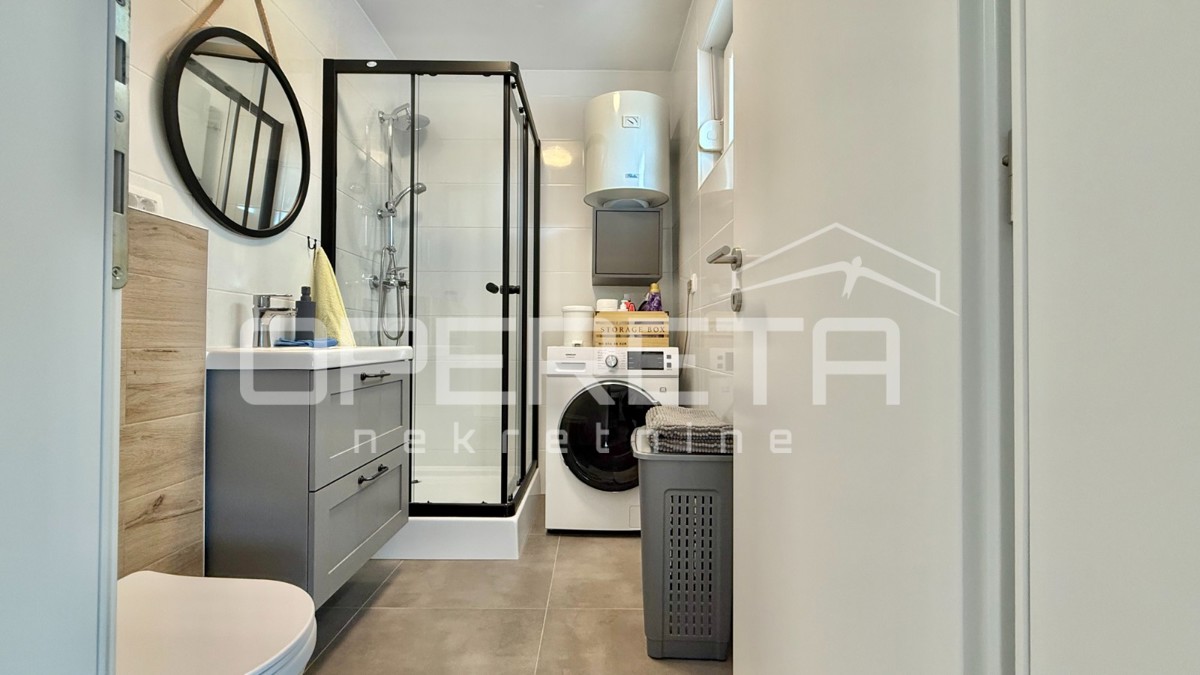 Vir – Samostojna hiša s štirimi moderno urejenimi apartmaji, 170 m²