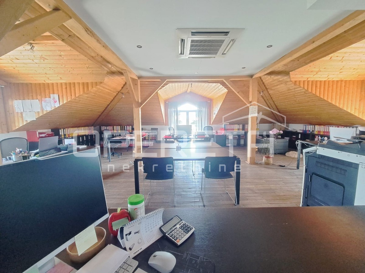 Prodaja, Poslovna zgrada, Rugvica, Okunjska ulica, 730m2