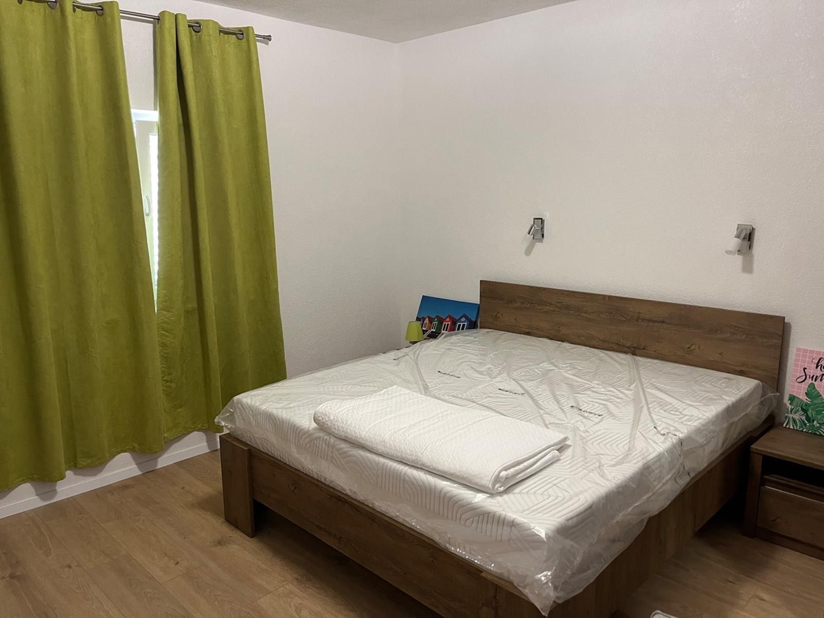 Novourejena vila, bazen, znižana cena - Pirovac, Vodice