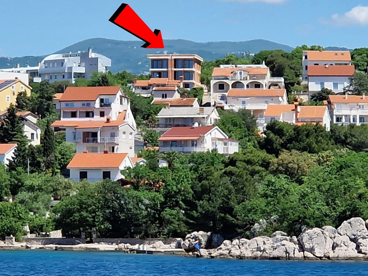 Stanovanje s panoramskim pogledom na morje in bazenom - Omišalj