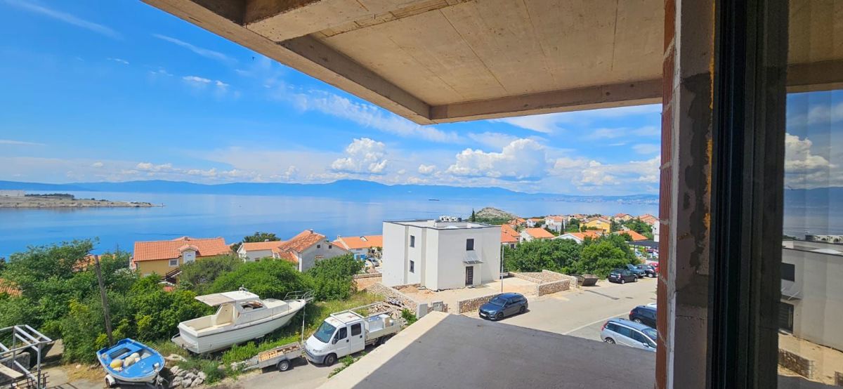 Stanovanje s panoramskim pogledom na morje in bazenom - Omišalj