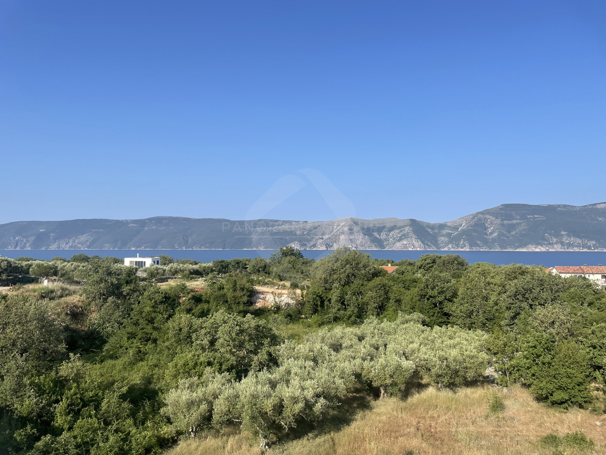 Luksuzna polovica dvojne hiše s pogledom na morje – Brzac, otok Krk