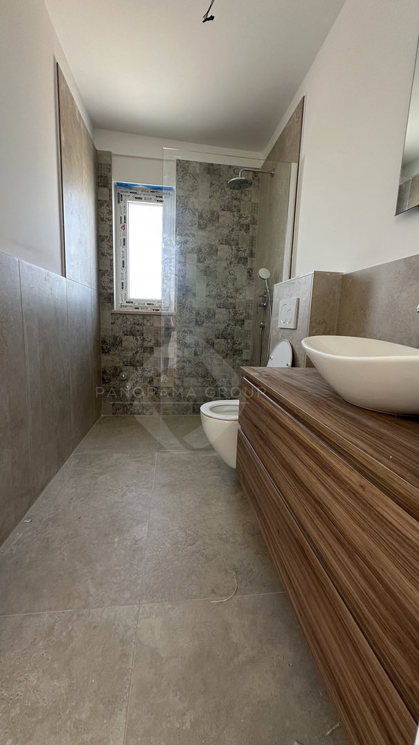 Luksuzno stanovanje 151 m² z bazenom in vrtom – 100 m od morja, Kraljevica