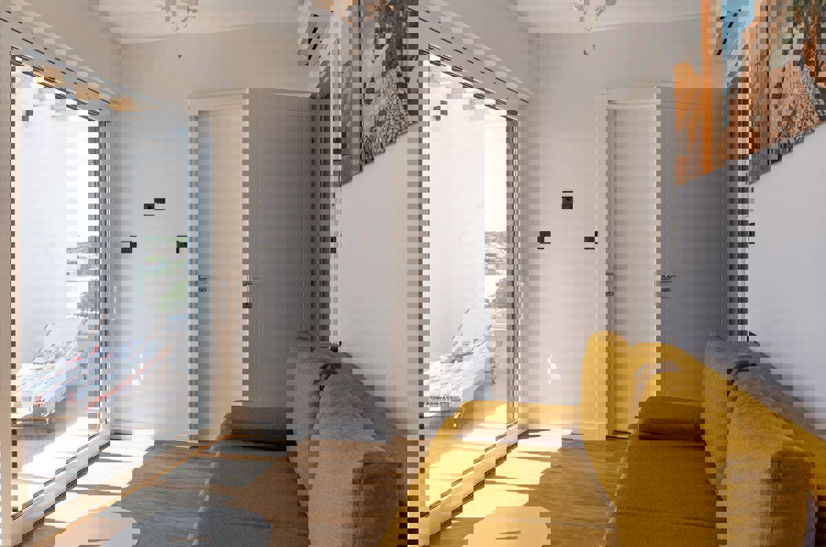 Luksuzni penthouse s panoramskim pogledom na morje in jacuzzijem – mesto Krk, 450 m od morja