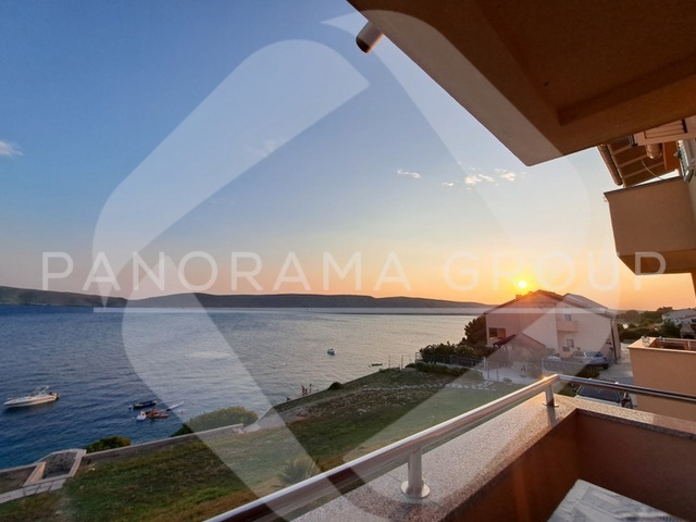 &lt;pre&gt;Prekrasen stan ob morju na otoku Pagu&lt;/pre&gt;