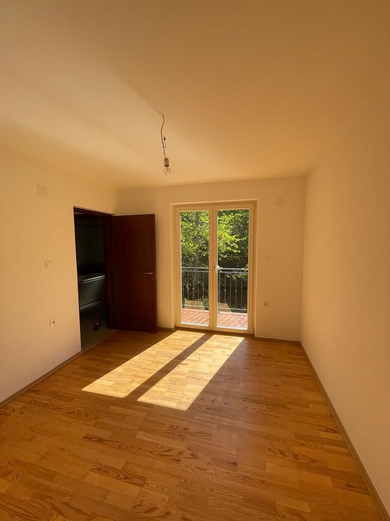 &lt;pre&gt;Prekrasna vila v mirnem okolju - Hlapa, Dobrinj&lt;/pre&gt;