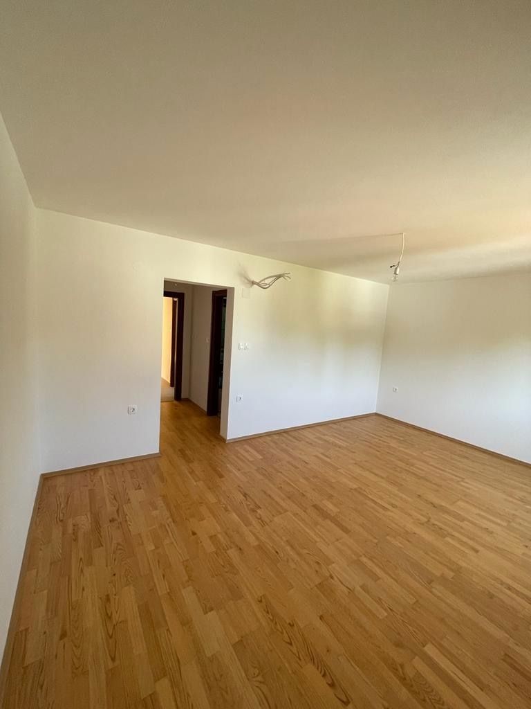 &lt;pre&gt;Prekrasna vila v mirnem okolju - Hlapa, Dobrinj&lt;/pre&gt;