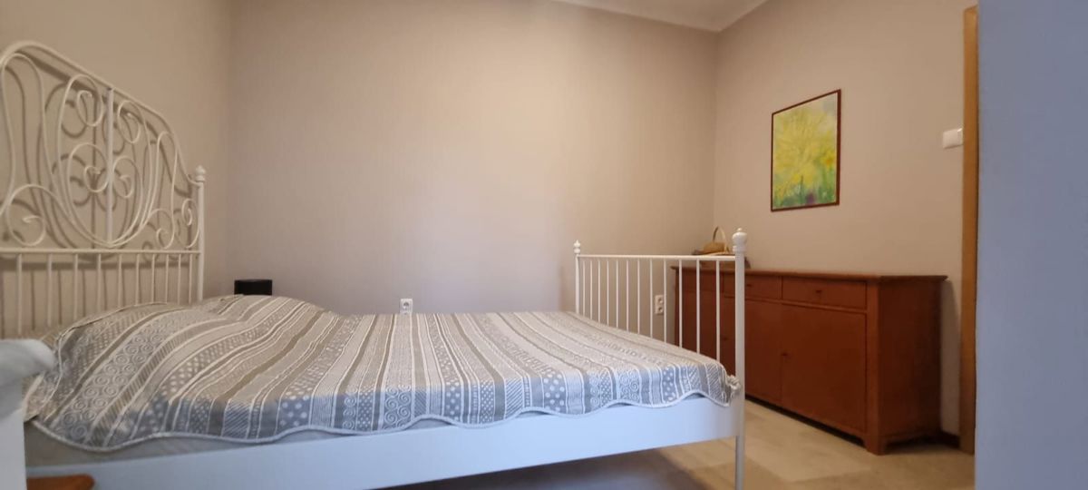 Trisobni apartma - Krk center, 80m od morja