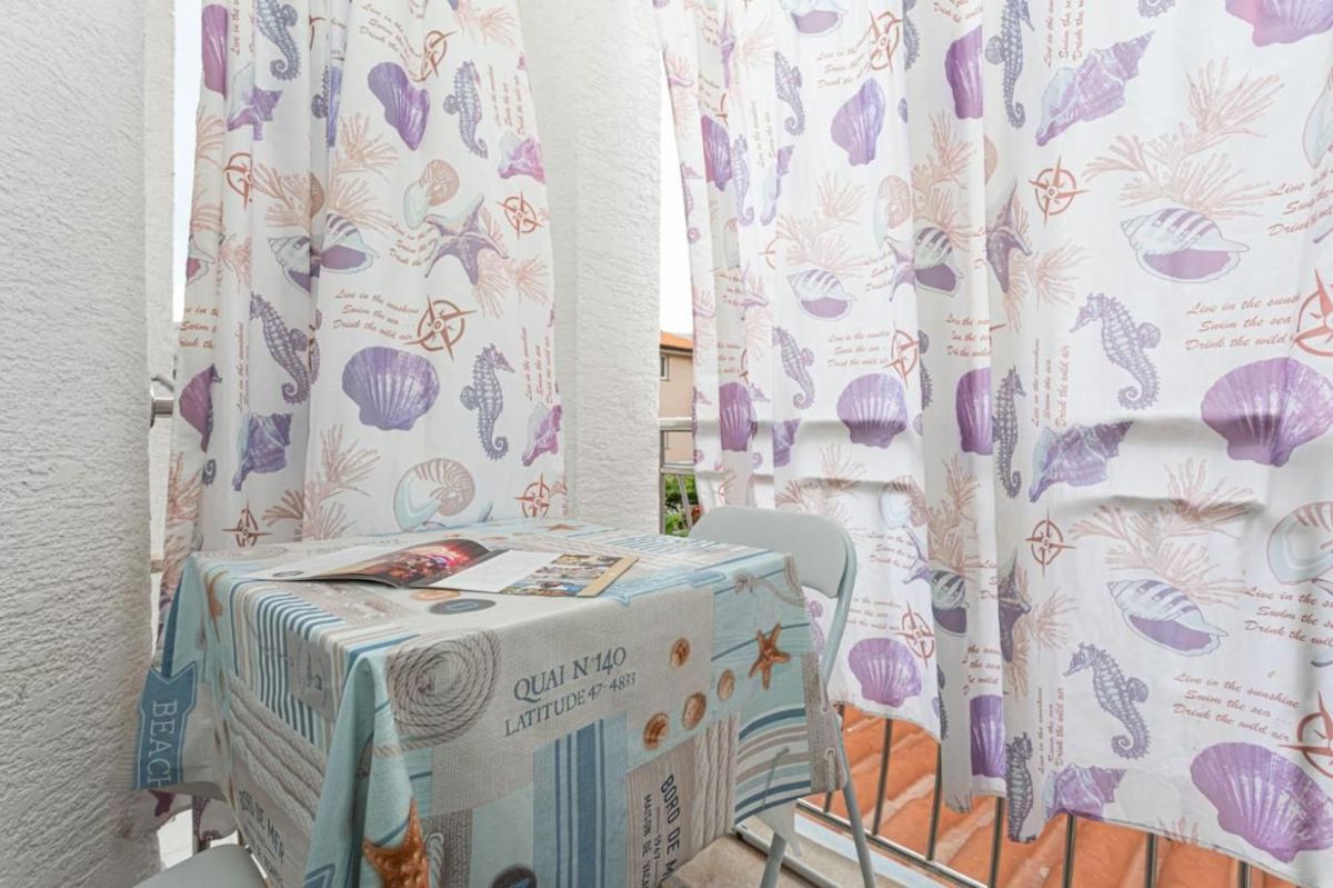 Simpatičen apartma v Baški