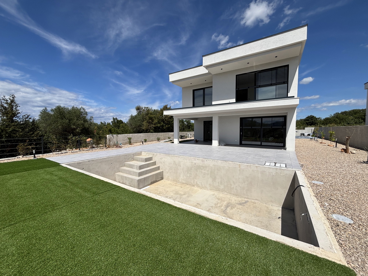 Moderna luksuzna vila s bazenom in pogledom na morje – Brzac, otok Krk