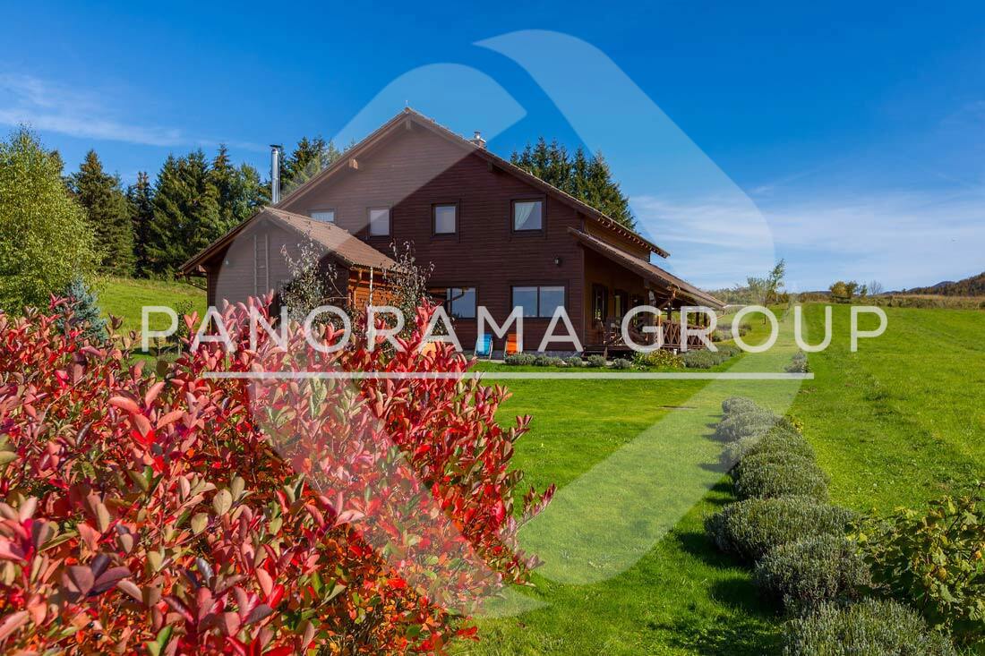 Prekrasna lesena hiša s ustaljenim turističnim poslom na prodajo – Mrkopalj