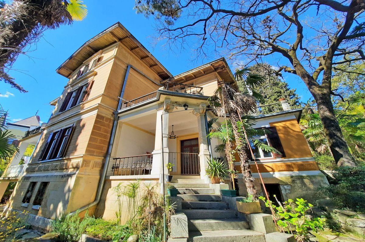 Avtohtona hiša na mirni lokaciji, Opatija