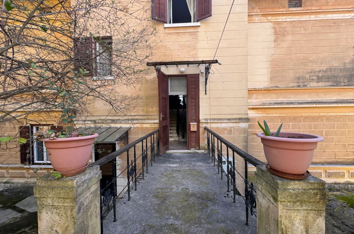 Avtohtona hiša na mirni lokaciji, Opatija