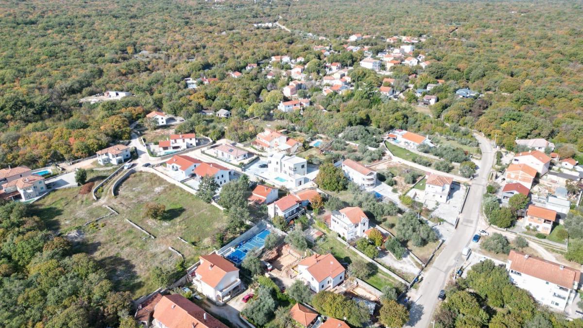 Luksuzna vila z bazenom, savno in telovadnico – Muraj, otok Krk