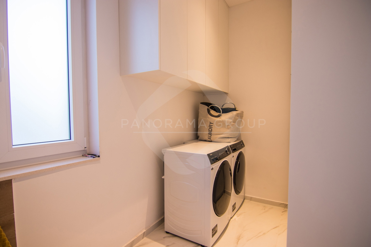 Luksuzna vila z bazenom, savno in telovadnico – Muraj, otok Krk