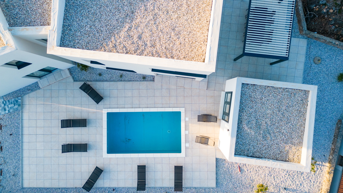 Luksuzna vila z bazenom, savno in telovadnico – Muraj, otok Krk