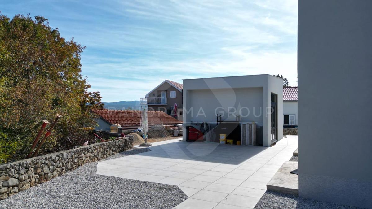 Luksuzna vila z bazenom, savno in telovadnico – Muraj, otok Krk