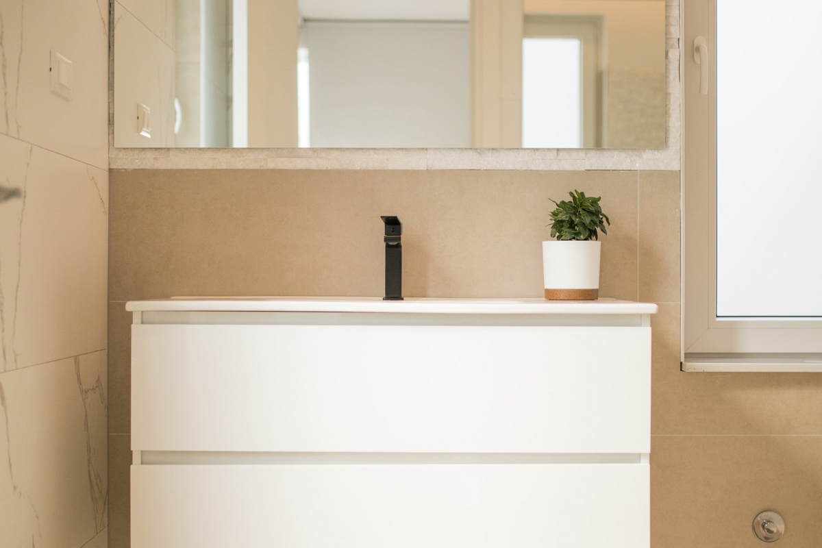 Luksuzna vila z bazenom, savno in telovadnico – Muraj, otok Krk