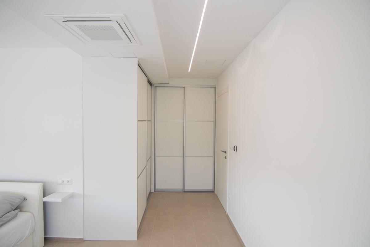 Luksuzna vila z bazenom, savno in telovadnico – Muraj, otok Krk