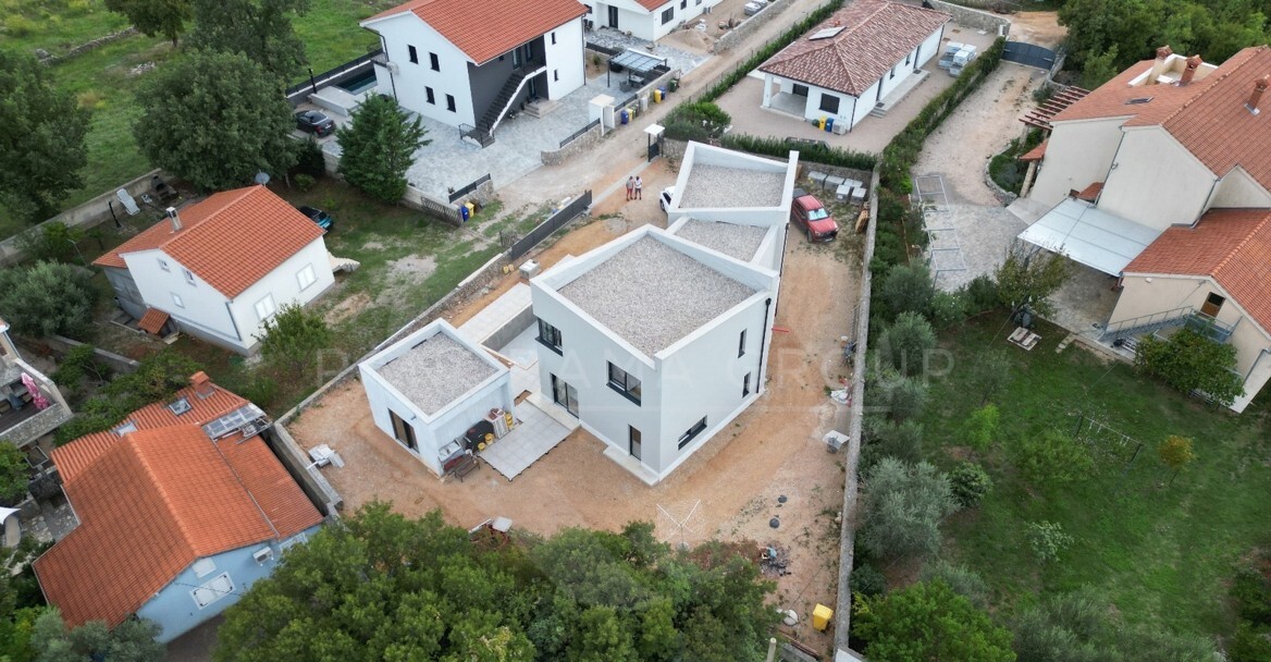 Luksuzna vila z bazenom, savno in telovadnico – Muraj, otok Krk