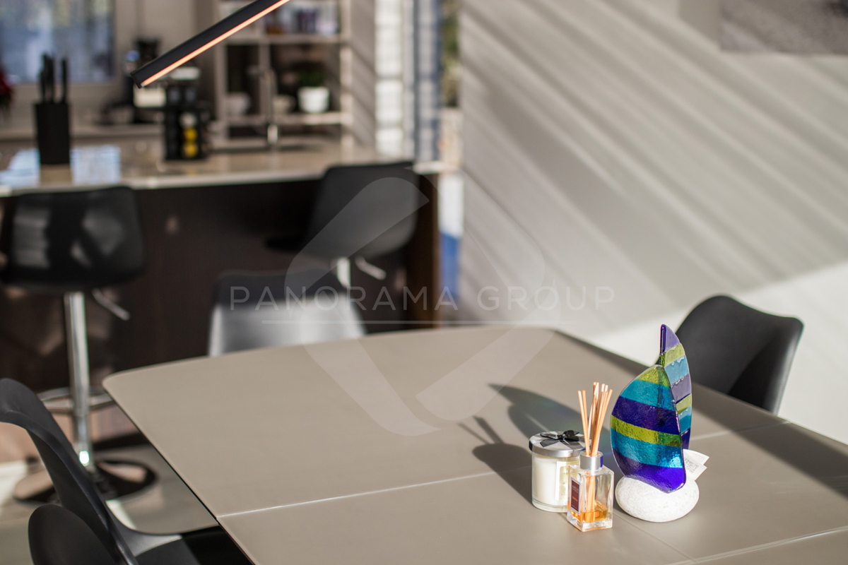 Luksuzna vila z bazenom, savno in telovadnico – Muraj, otok Krk