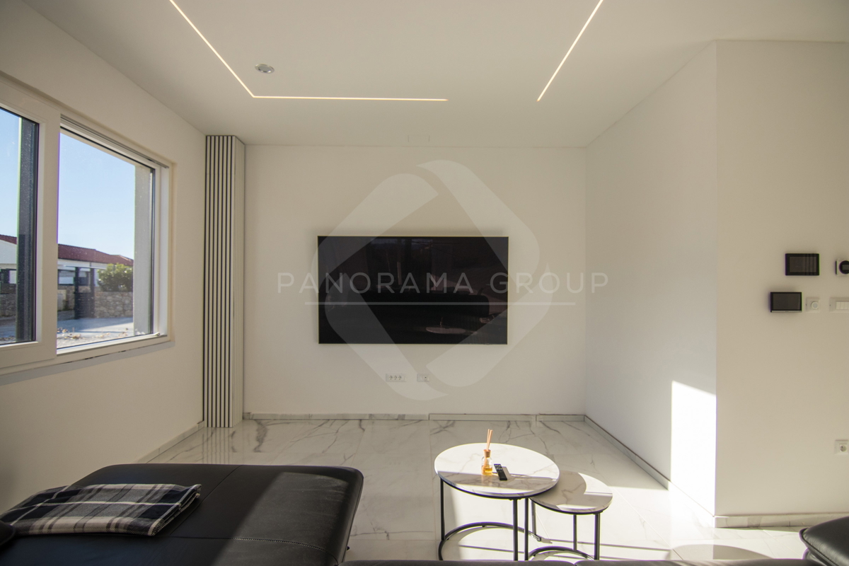 Luksuzna vila z bazenom, savno in telovadnico – Muraj, otok Krk