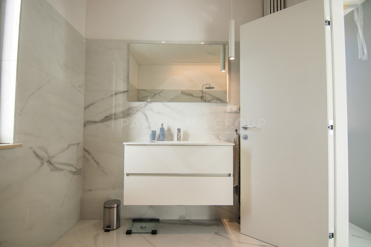 Luksuzna vila z bazenom, savno in telovadnico – Muraj, otok Krk