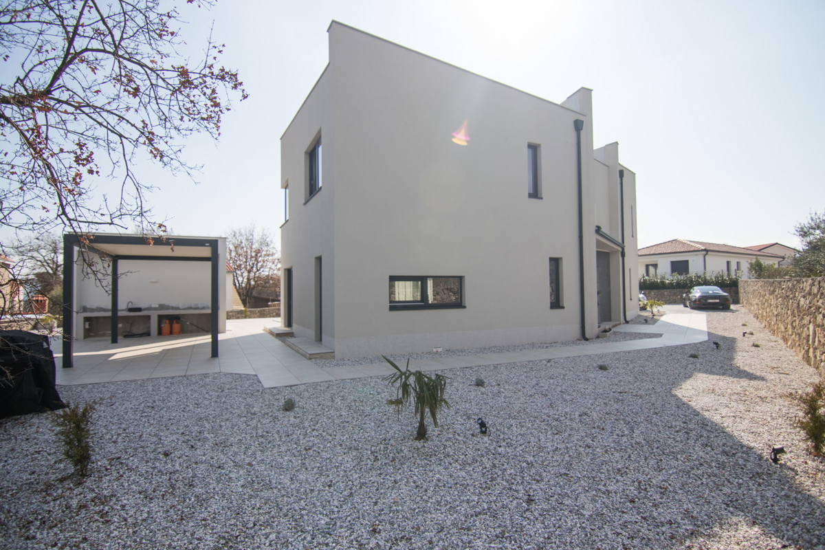 Luksuzna vila z bazenom, savno in telovadnico – Muraj, otok Krk