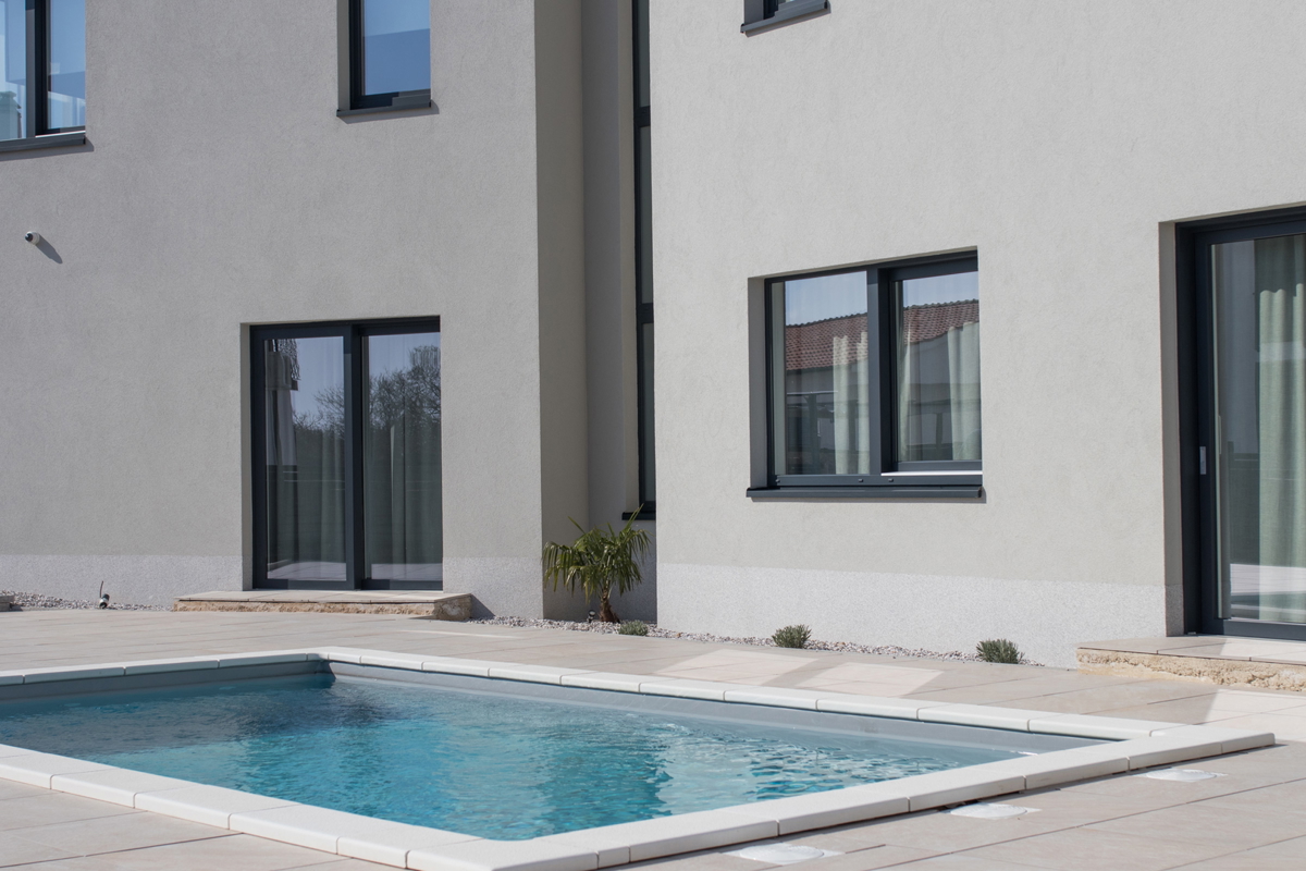 Luksuzna vila z bazenom, savno in telovadnico – Muraj, otok Krk