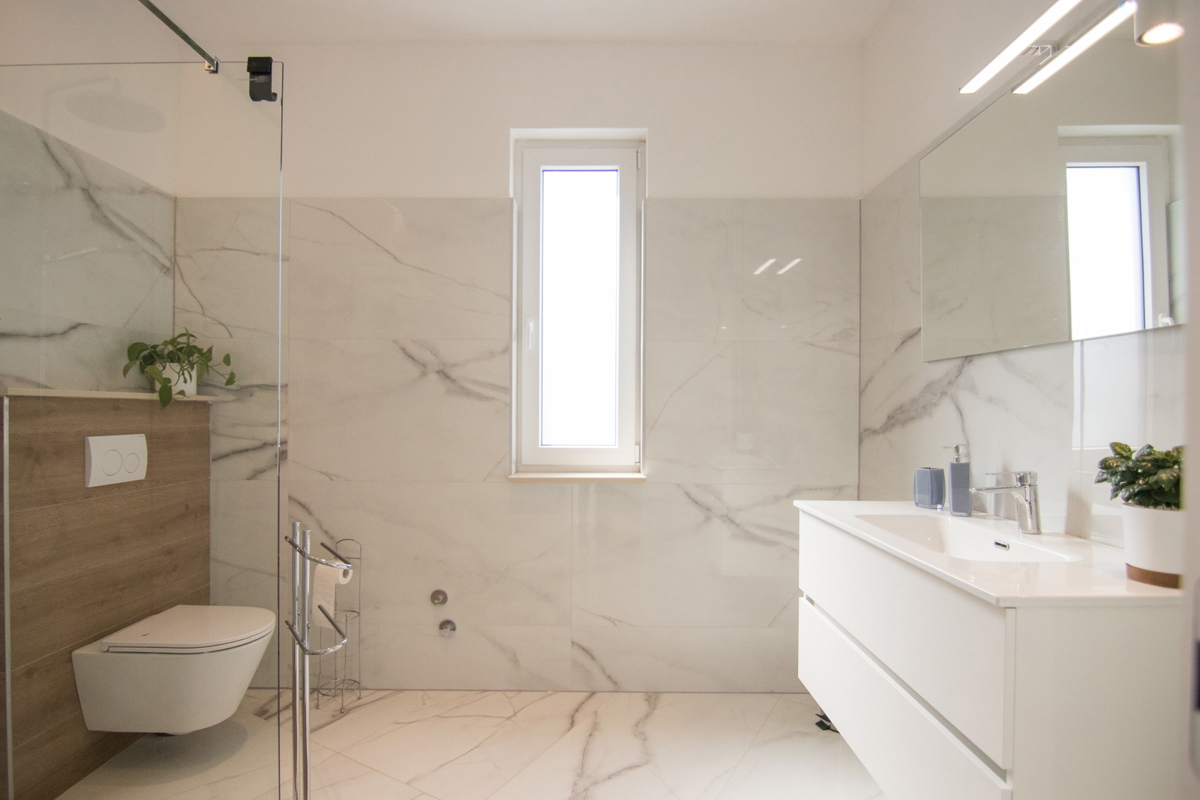 Luksuzna vila z bazenom, savno in telovadnico – Muraj, otok Krk