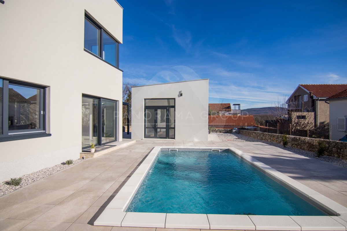 Luksuzna vila z bazenom, savno in telovadnico – Muraj, otok Krk