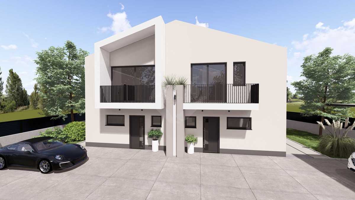 Samo pri nas! Dvojna hiša – 2 stanovanjski enoti s terasami, 616 m² zemljišča