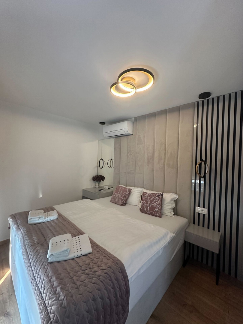 Luksuzni apartma z bazenom, pogled na morje, blizina morja - Malinska
