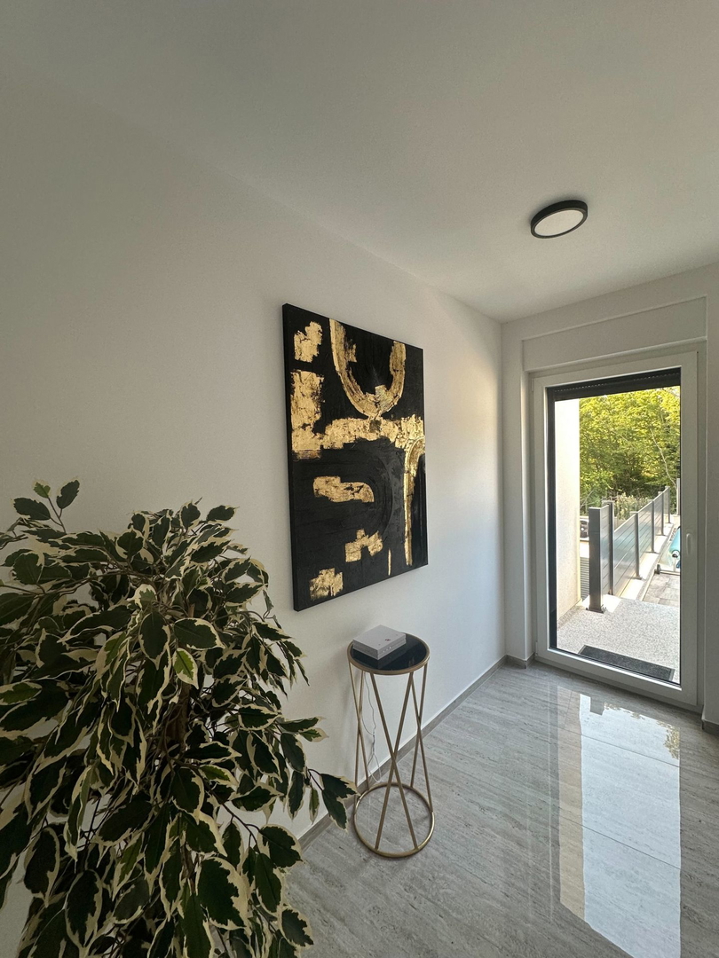 Luksuzni apartma z bazenom, pogled na morje, blizina morja - Malinska