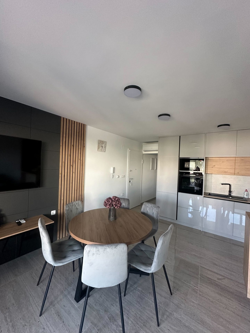 Luksuzni apartma z bazenom, pogled na morje, blizina morja - Malinska