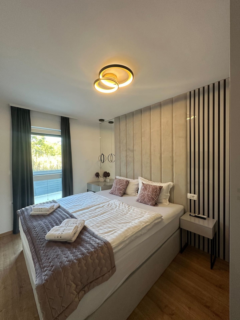 Luksuzni apartma z bazenom, pogled na morje, blizina morja - Malinska